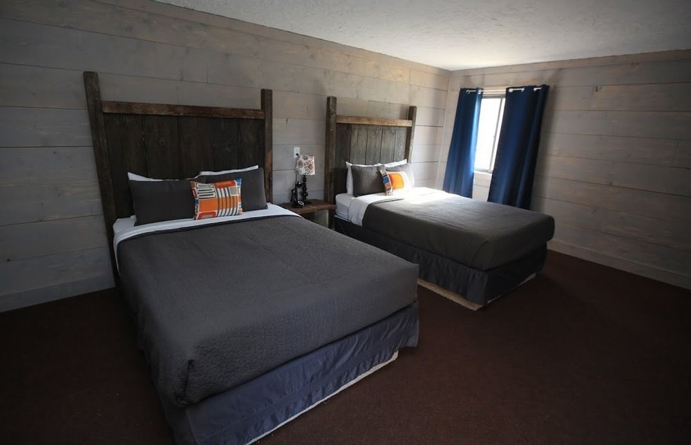 Vintage Block Inn & Suites Окободжи Экстерьер фото